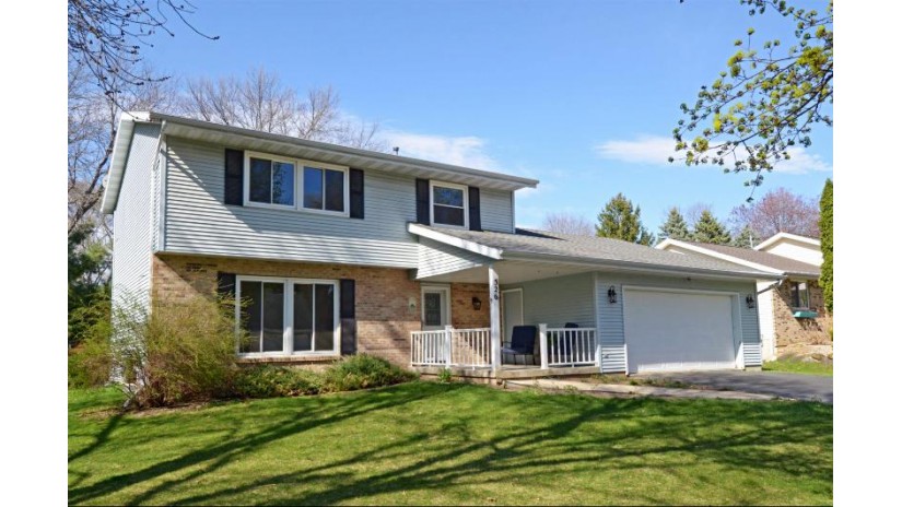 526 Nova Way Madison, WI 53704 by Restaino & Associates Era Powered - Pref: 608-333-4406 $449,900