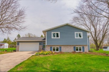 3893 Terrace Circle, Windsor, WI 53532