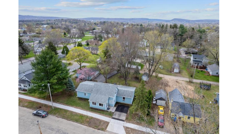 636/638 11th Street Baraboo, WI 53913 by Bunbury & Assoc, Realtors $250,000