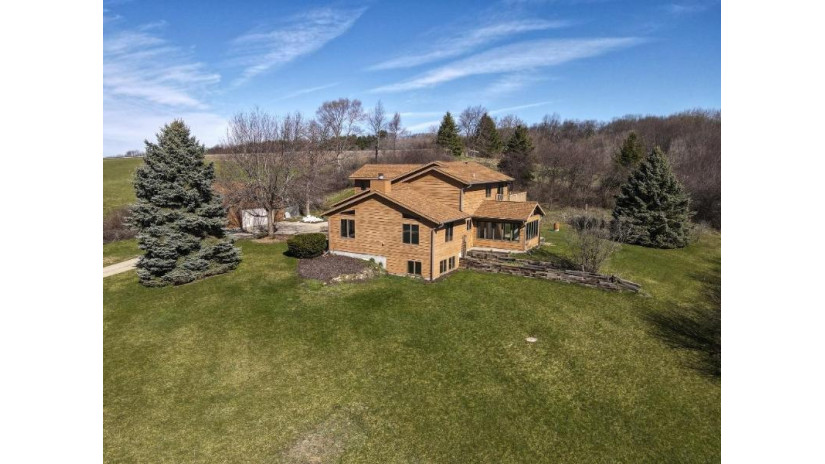 734 Cottage Grove Road Deerfield, WI 53531 by Roffman Realty Group Llc $830,000