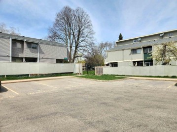 529 East Bluff, Madison, WI 53704