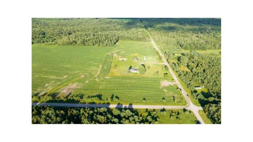 000 Poertner Road Neillsville, WI 54456 by Midwest Land Group Llc $230,000