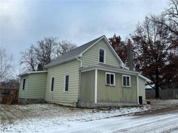 104 South Oak Street, Wheeler, WI 54772