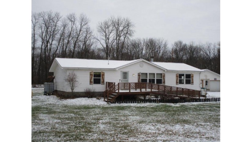 852 15th Street Clayton, WI 54004 by Century 21 Affiliated* $325,000