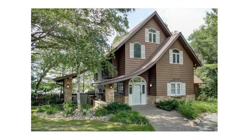 819 Flos Court Amery, WI 54001 by Lake Life Realty Inc. $910,000