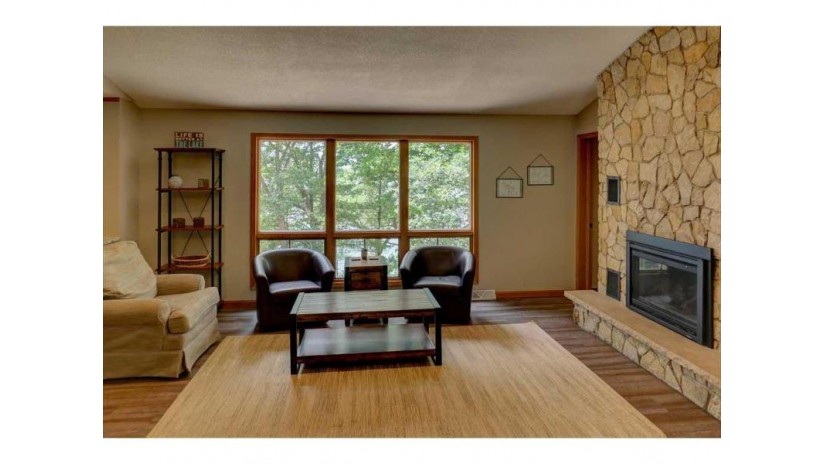 819 Flos Court Amery, WI 54001 by Lake Life Realty Inc. $910,000