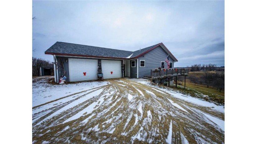 W11041 Knutson Lane Blair, WI 54616 by Weiss Realty, Llc $620,000