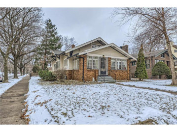 1116 Ivy Avenue, Saint Paul, MN 55106