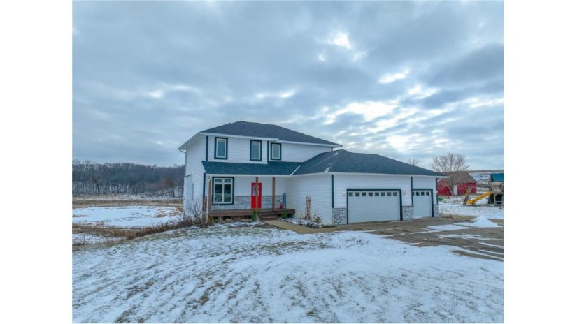 973 65th Avenue Roberts, WI 54023 by Edina Realty, Inc. $479,900