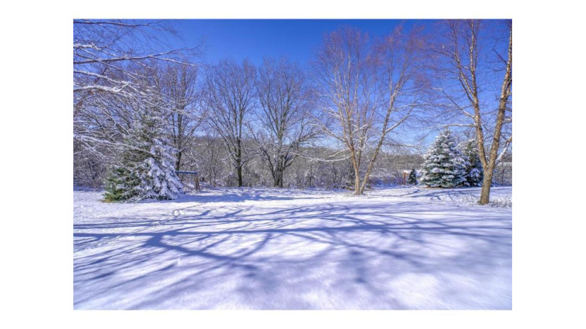 21 Windsor Wood Path Hudson, WI 54016 by Edina Realty, Inc. $585,000