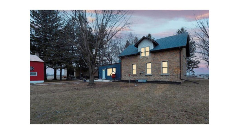 524 County Road Ss Roberts, WI 54023 by Re/Max Affiliates * $676,900