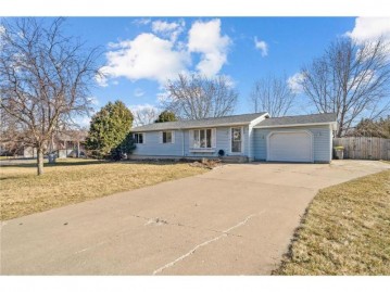 339 Hillside Circle, Baldwin, WI 54002