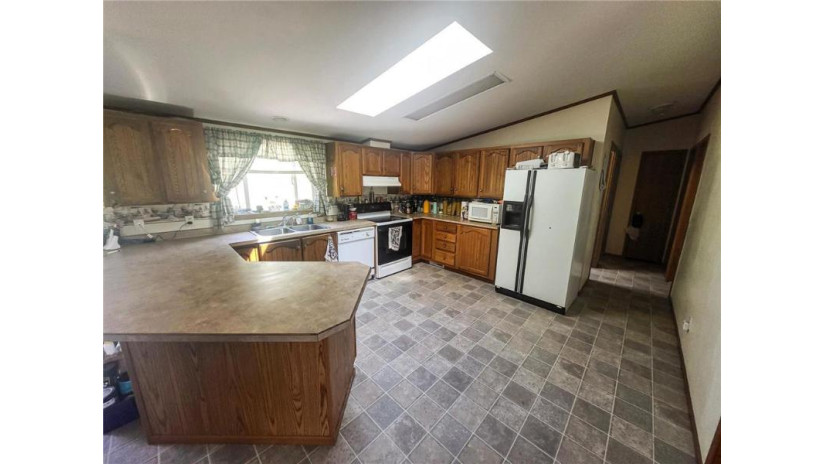 W1178 Jahn Road Alma, WI 54610 by Weiss Realty, Llc $360,000