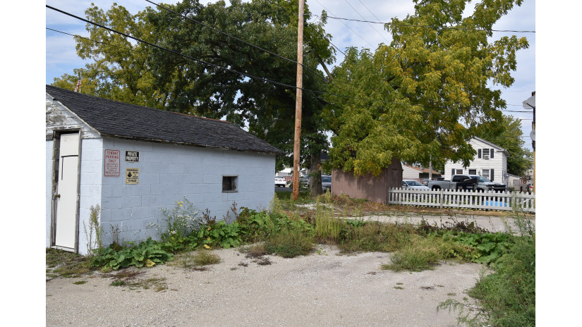 1106 Main St Union Grove, WI 53182 by Shorewest Realtors $1,100