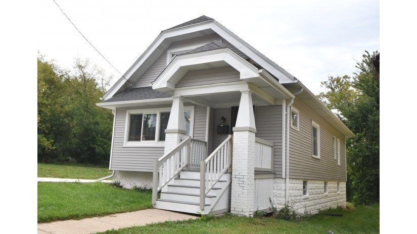537 W Ring St Milwaukee, WI 53212 by Shorewest Realtors $170,900