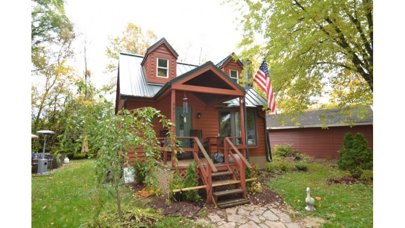 4971 Lakeview Ave Richfield, WI 53033 by Shorewest Realtors $315,000