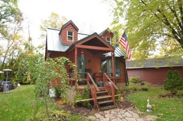 4971 Lakeview Ave, Richfield, WI 53033-9756