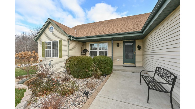 9208 S 47th St Franklin, WI 53132 by Shorewest Realtors $550,000