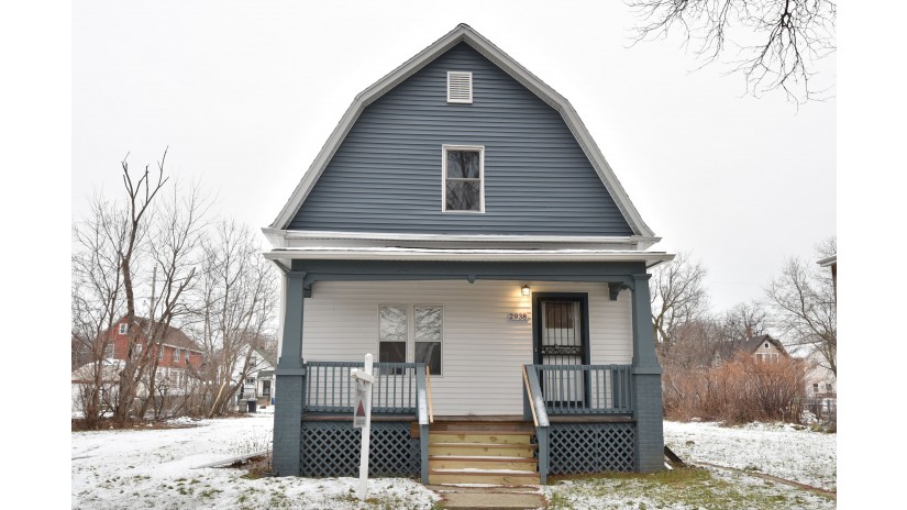 2938 N 6th St Milwaukee, WI 53212 by Shorewest Realtors $189,900