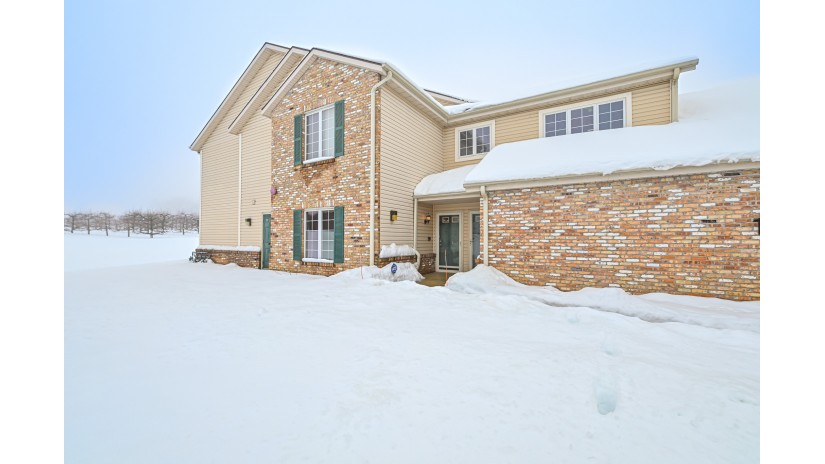4561 S 124th St New Berlin, WI 53151 by Shorewest Realtors $269,900