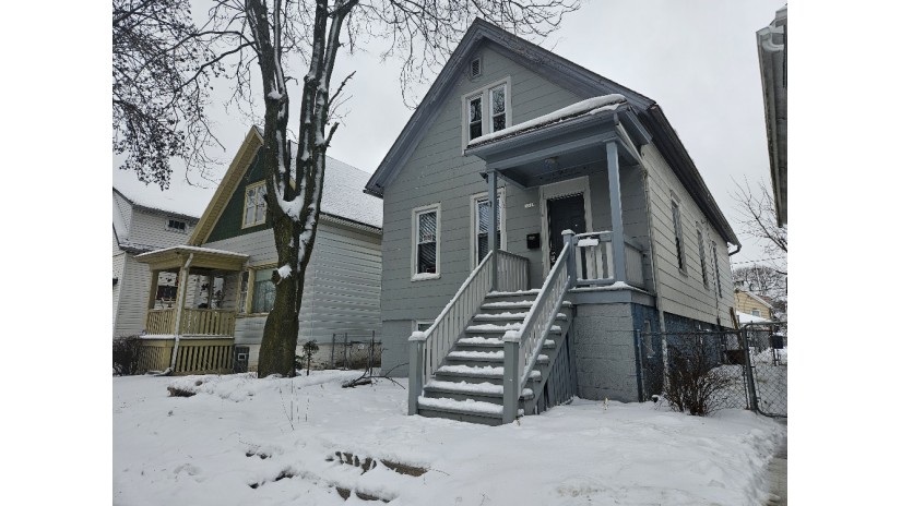 1519 S 20th St Milwaukee, WI 53204 by Shorewest Realtors $140,000