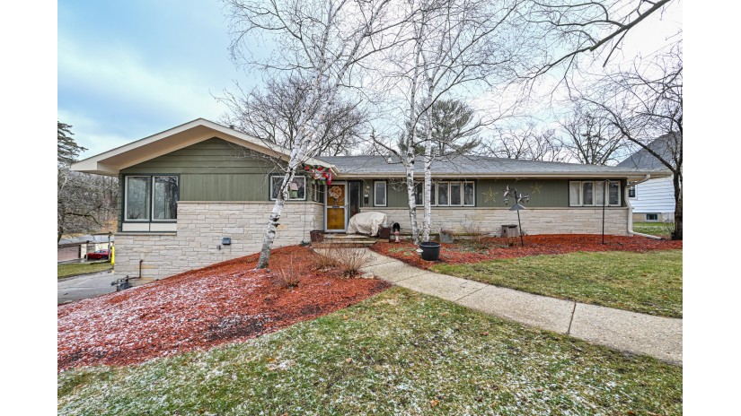 315 N 7th St Delavan, WI 53115 by Shorewest Realtors $344,900