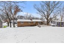 712 Coventry Ln, Hartland, WI 53029 by Shorewest Realtors $345,000