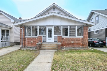 2409 20th St, Racine, WI 53403-2420