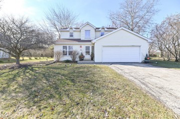 W187S8647 Jean Dr, Muskego, WI 53150-8726