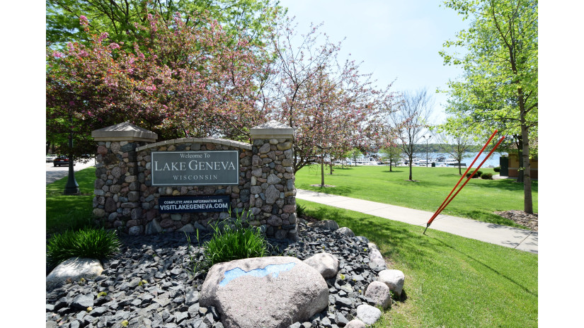 W3206 Hunt Ridge Dr Geneva, WI 53121 by Shorewest Realtors $849,000