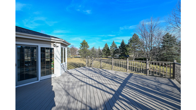 10428 Gazebo Hill Pkwy E Mequon, WI 53092 by Shorewest Realtors $799,900