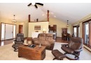 6884 Northvue Ct, Newburg, WI 53090 by Shorewest Realtors $399,980