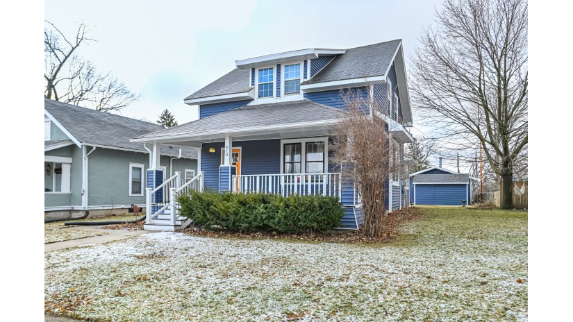 410 E Geneva St Delavan, WI 53115 by Shorewest Realtors $214,900