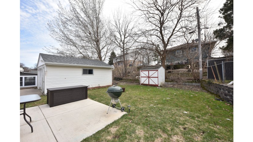 6219 W Idaho St Milwaukee, WI 53219 by Shorewest Realtors $215,000