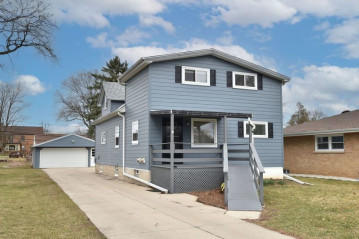 3646 E Iona Ter, Cudahy, WI 53110-2716