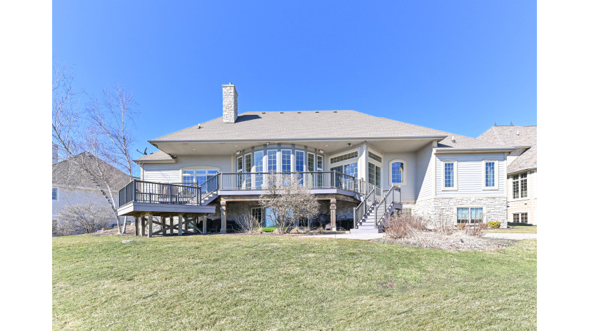 1641 Moccasin Trl Waukesha, WI 53189 by Shorewest Realtors $899,900