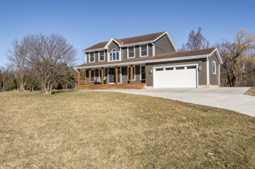 W105 Ruders Cir, Concord, WI 53066