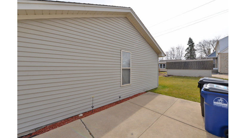 1651 Lathrop Ave Racine, WI 53405 by Shorewest Realtors $240,000