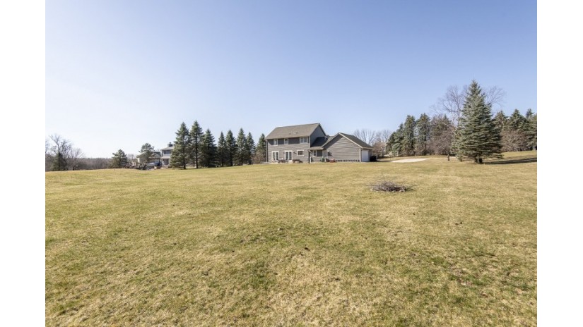 W265S8570 Rustic View Ln Vernon, WI 53149 by Shorewest Realtors $495,000