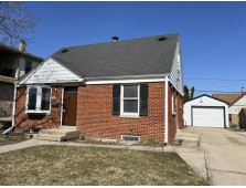 9446 W Lapham St, West Allis, WI 53214-4138