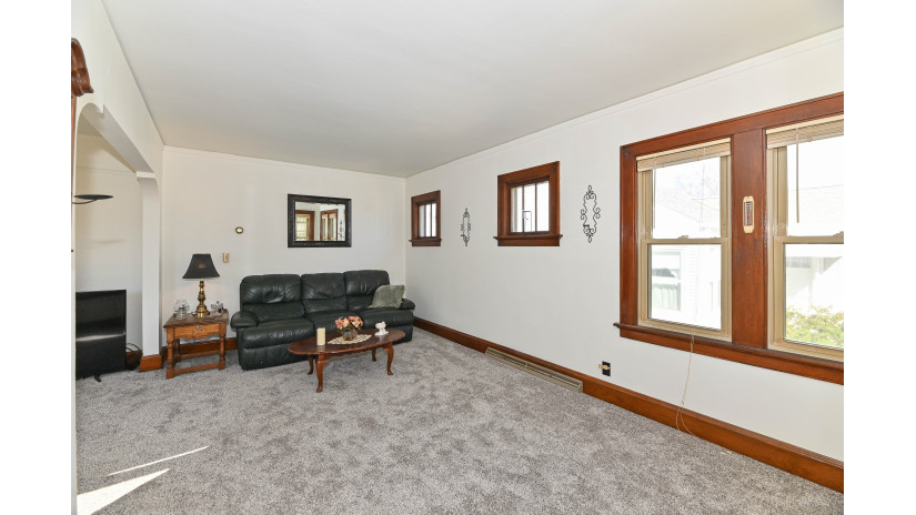 2363 S 73rd St West Allis, WI 53219 by Shorewest Realtors $235,000