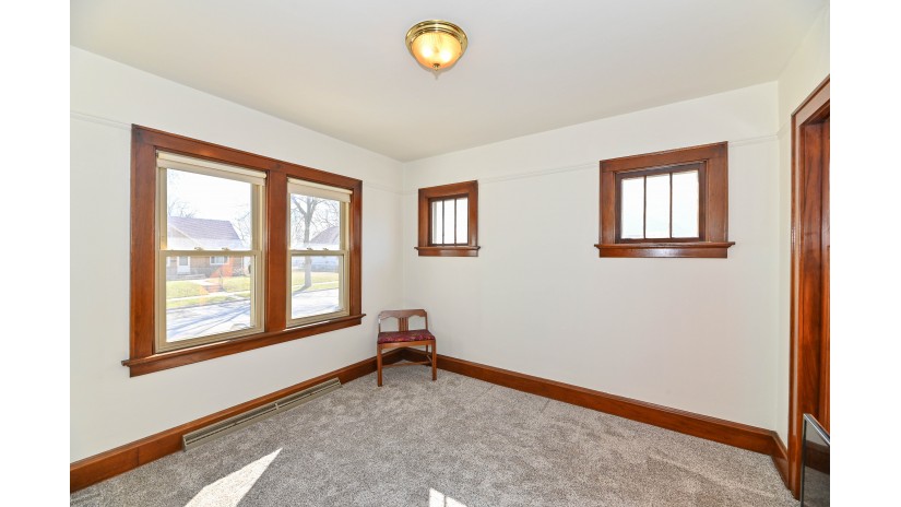 2363 S 73rd St West Allis, WI 53219 by Shorewest Realtors $235,000