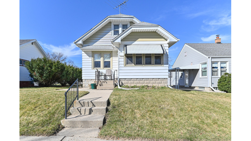 2363 S 73rd St West Allis, WI 53219 by Shorewest Realtors $235,000