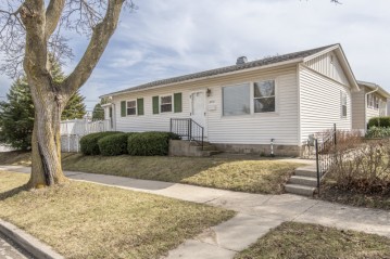 6731 W Dakota St, Milwaukee, WI 53219-3029