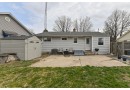 6318 49th Ave, Kenosha, WI 53142 by Shorewest Realtors $229,900