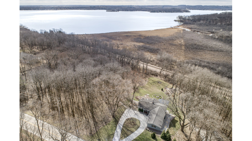 N40W27953 Glacier Rd Pewaukee, WI 53072 by Shorewest Realtors $654,000