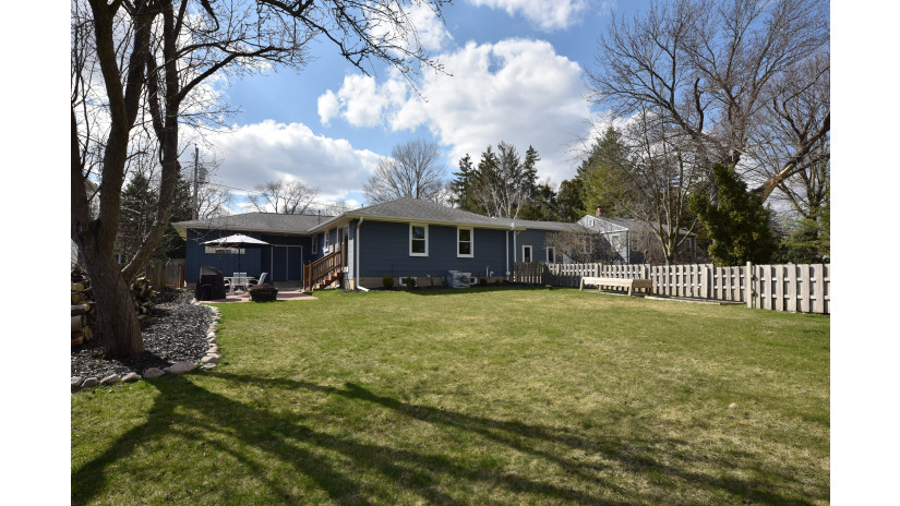 214 S Highland Ave Thiensville, WI 53092 by Shorewest Realtors $375,000