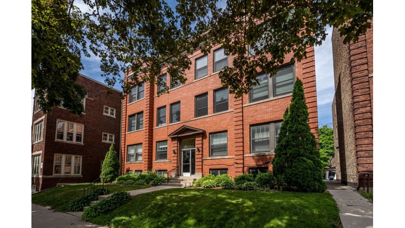 2527 N Stowell Ave 3 Milwaukee, WI 53211 by Shorewest Realtors $274,900