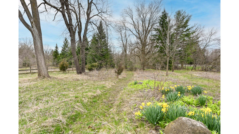 10550 N O'Connell Ln Mequon, WI 53097 by Shorewest Realtors $790,000