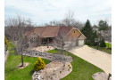 3800 S River Ridge Blvd, Greenfield, WI 53228 by Shorewest Realtors $650,000